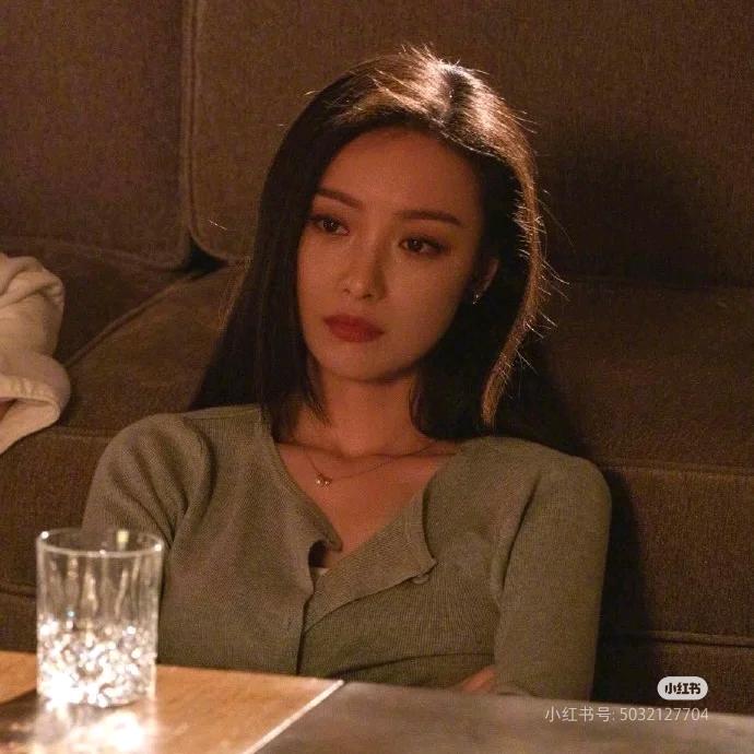 秦比金坚
