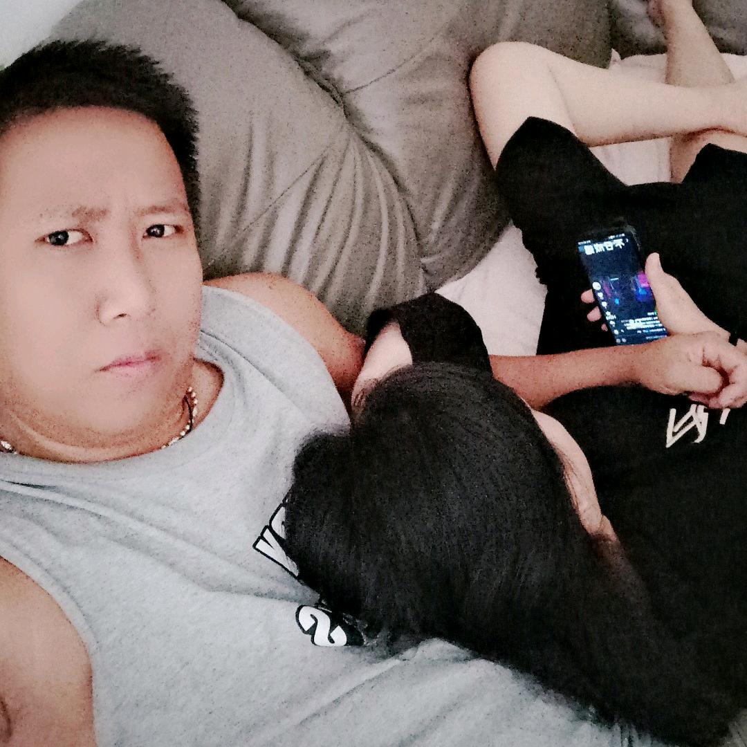 @霸霸🤡
