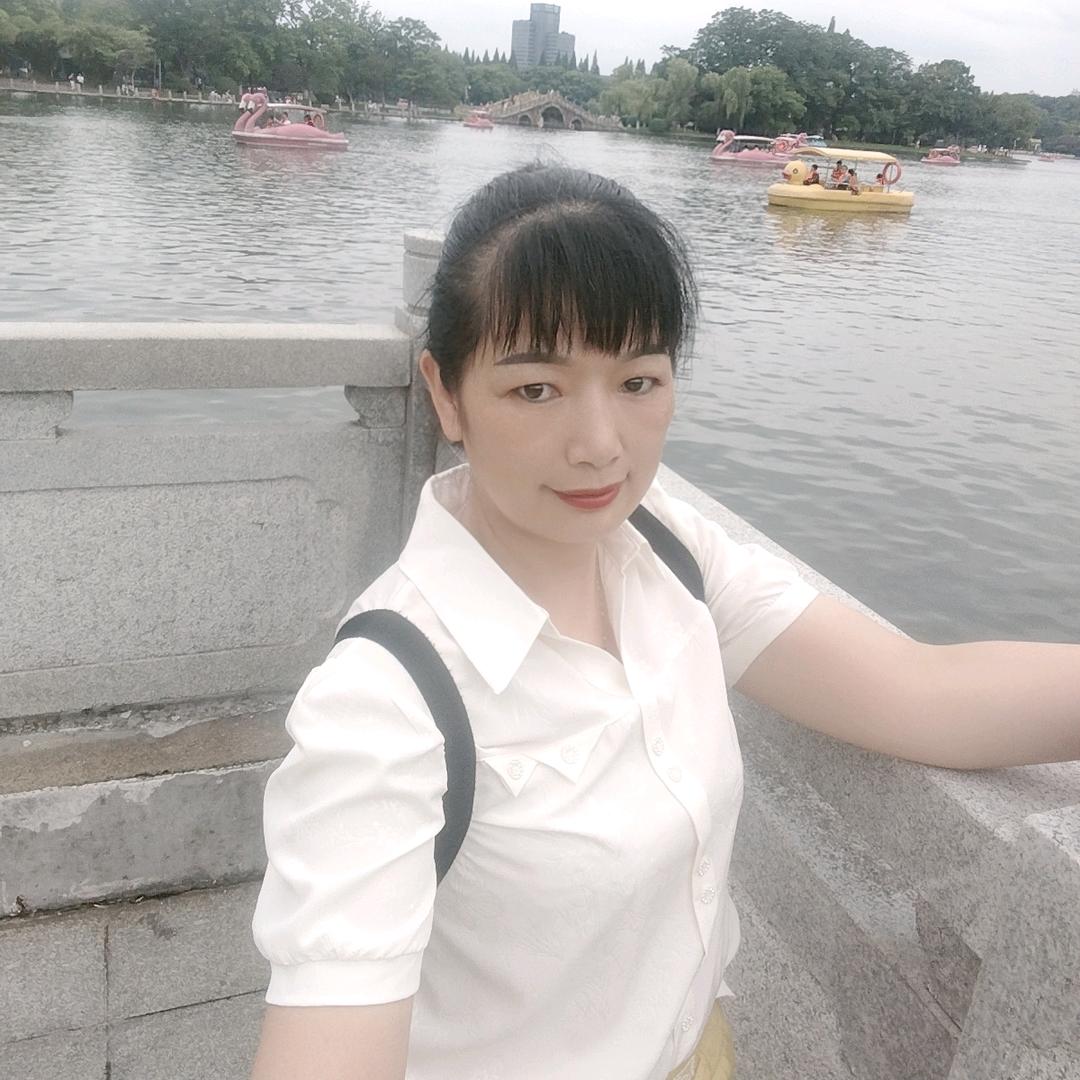 英子💞