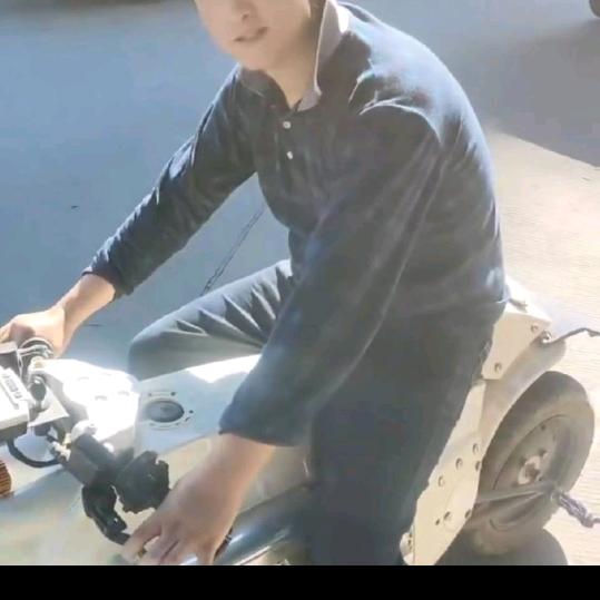 匪霸天，贵州施秉乡下山卡卡人