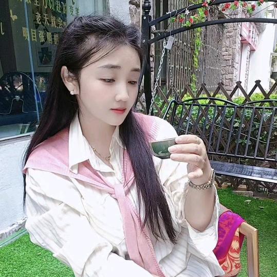 @陶纯桢爱吃荔枝