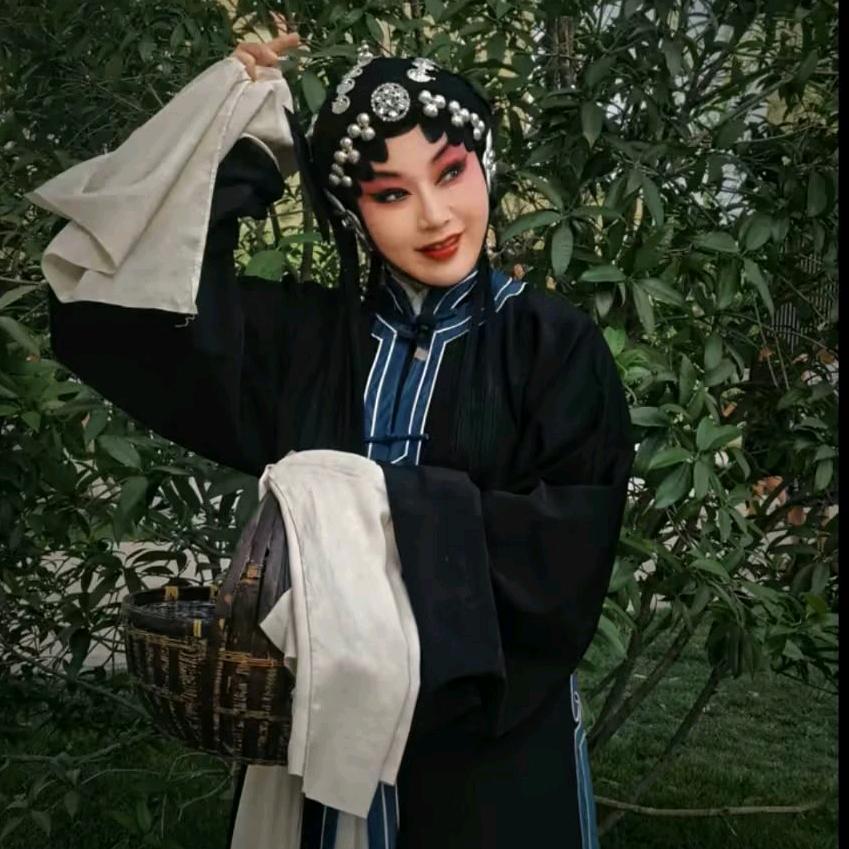 浓眉大眼儿✨