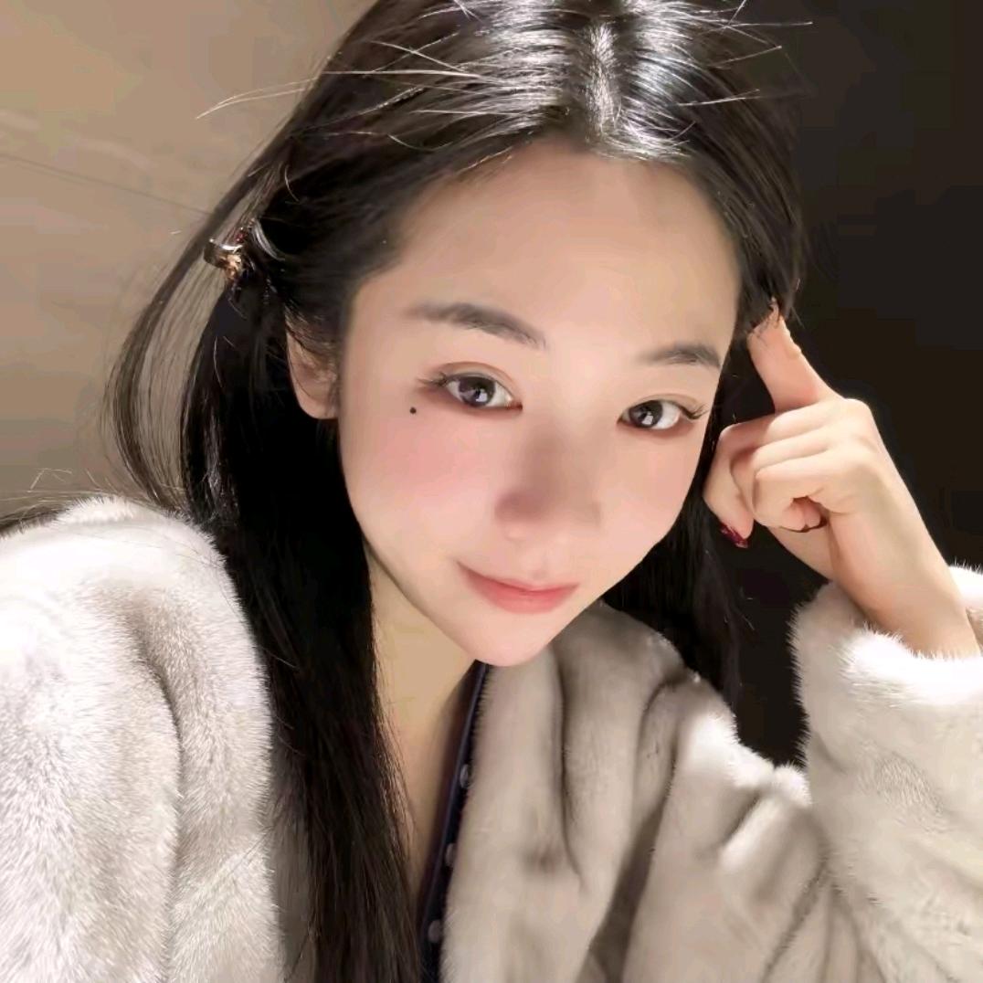 我是云儿ROSEYUN(直播爆款)