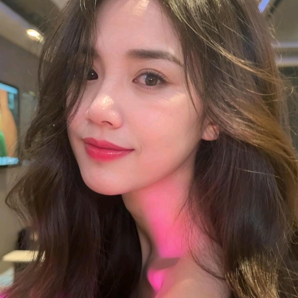 拉古芭小河店秋红