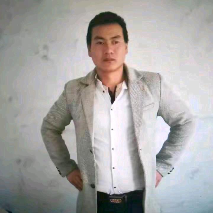 （单身）的男孩儿