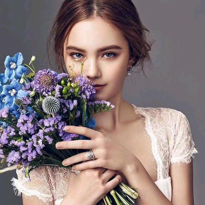 小思思【爱推荐】