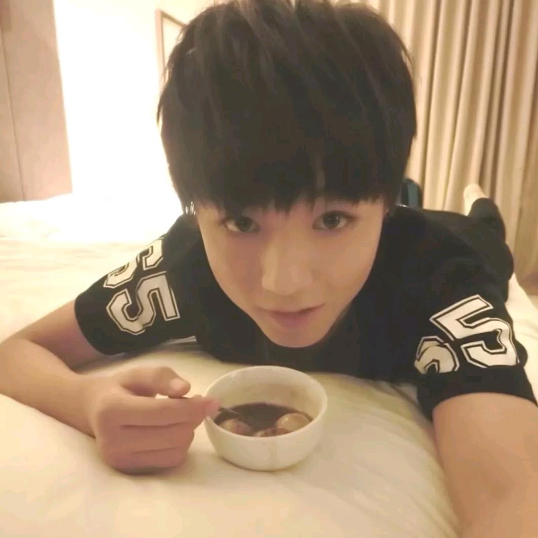 哎亚亚ᖰ˃̶ ꇴ ˂̶ᖳ