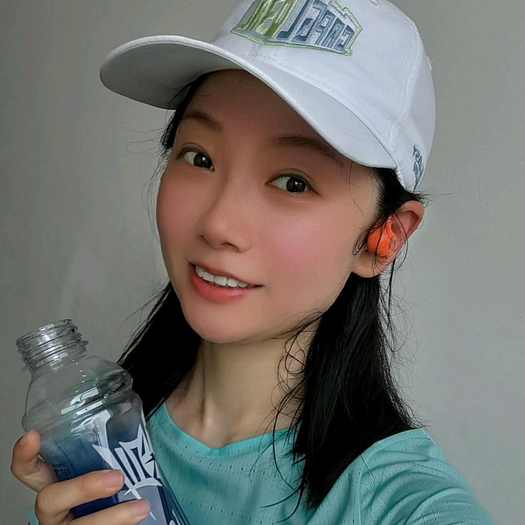 谷城艺美-安踏童装玲玲