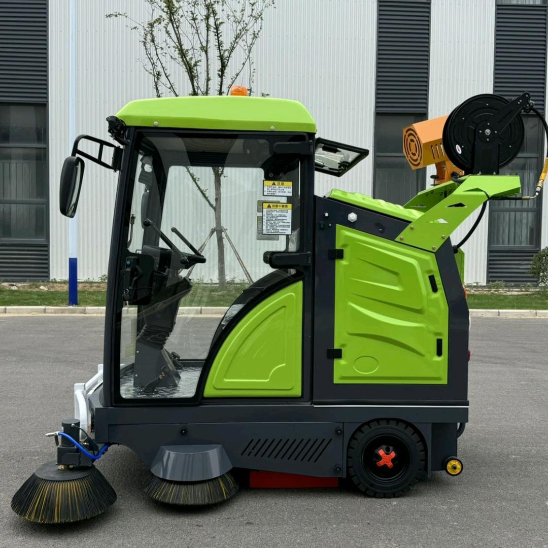 电动扫地车洗地机厂家