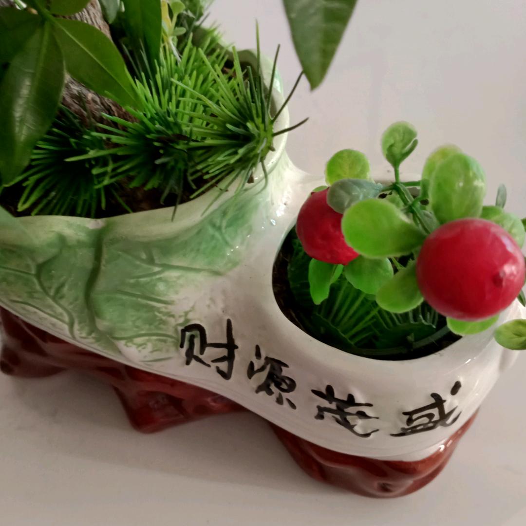 罗吉明