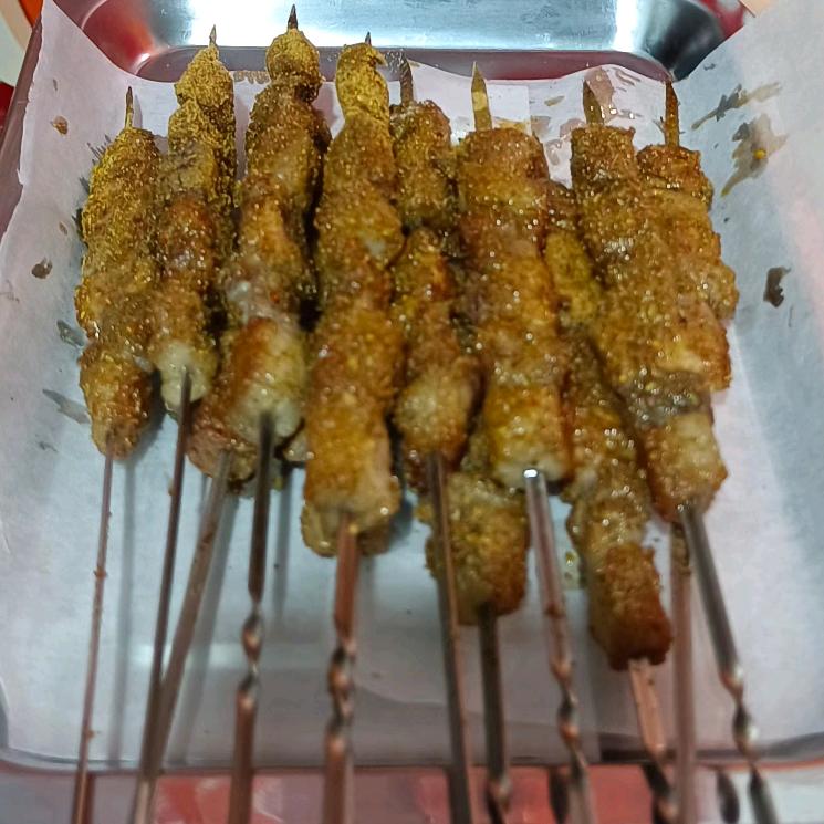 羊肉猪肉串疯狂烤翅