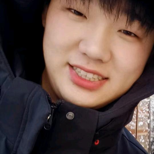 站在雪山上望大海