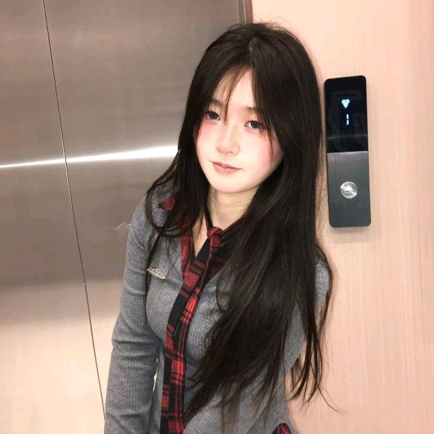 小菡不吃馕
