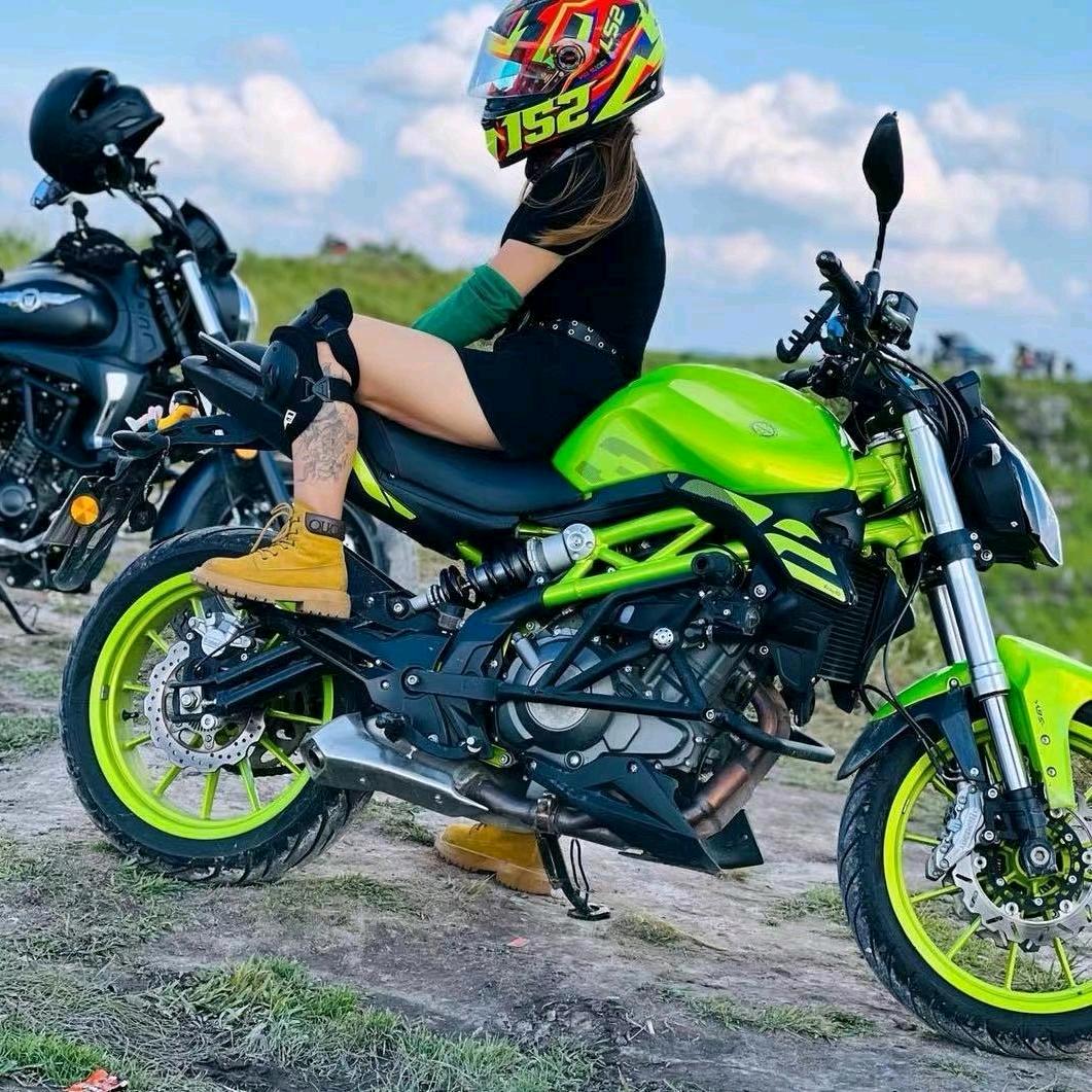 白云姐姐、YOYO慢骑