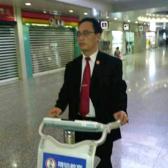 欧阳君