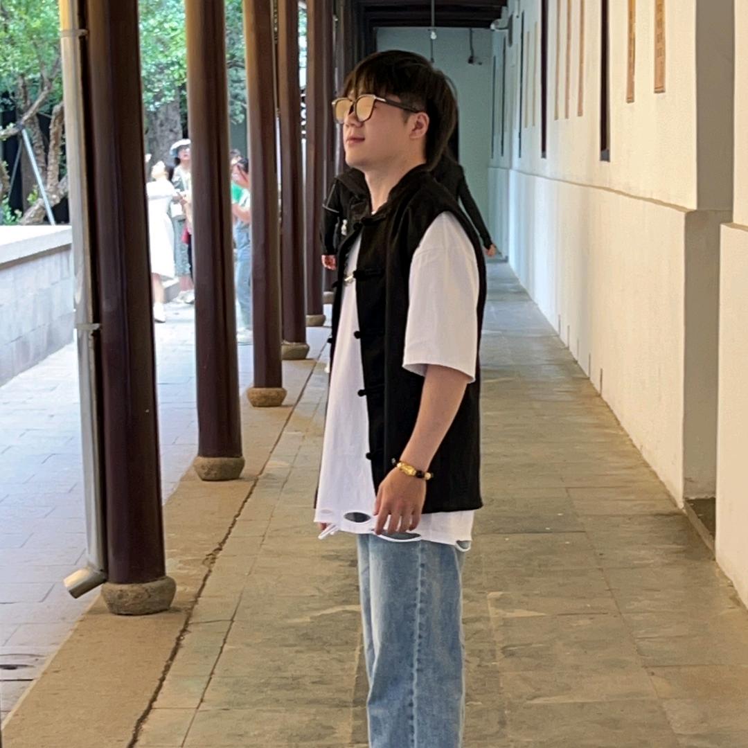 我的一个村里朋友🌙