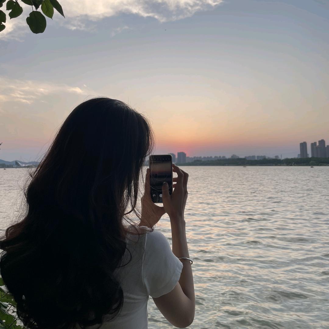 苹果的第一万六千个故事.