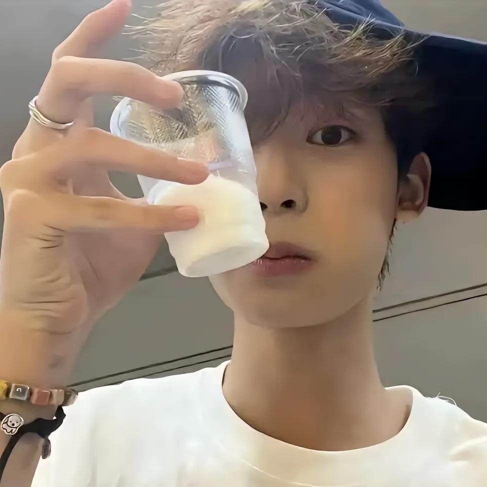 杰出的7头像