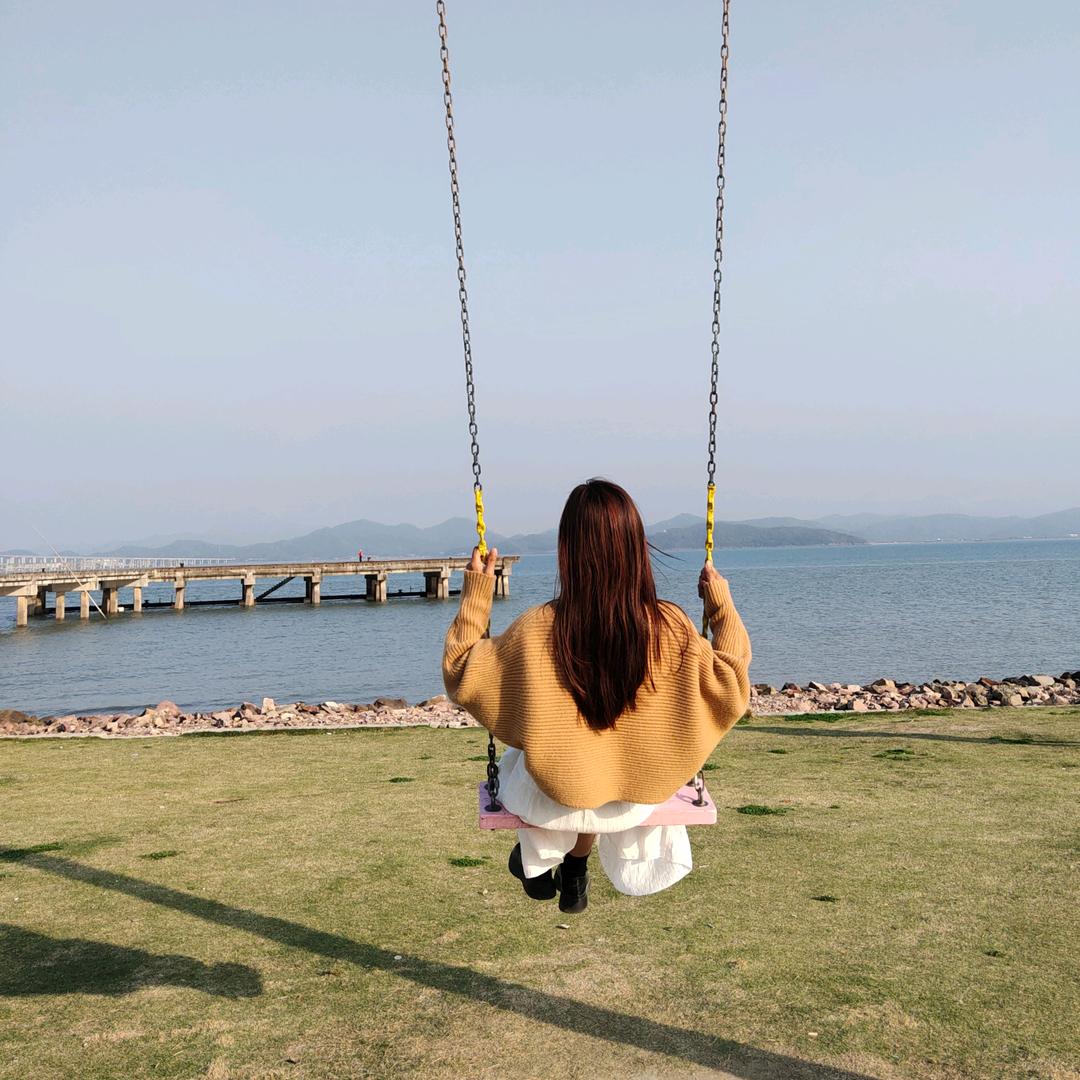 古铜色的梅