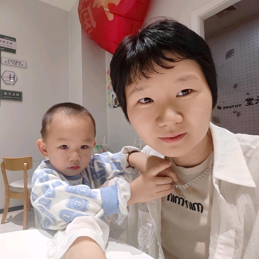 端端正正。耐心等待