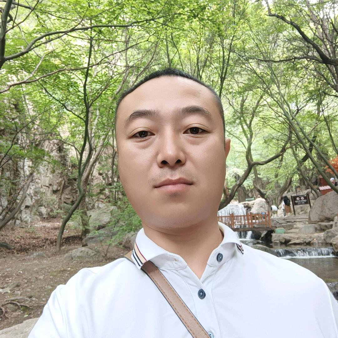 秦志伟