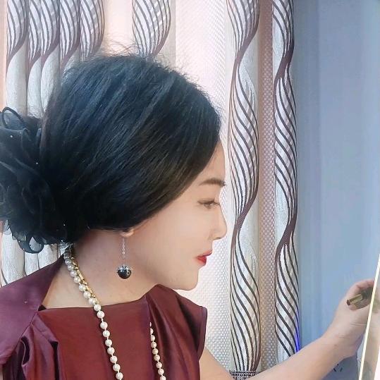 村姑《杨木子》