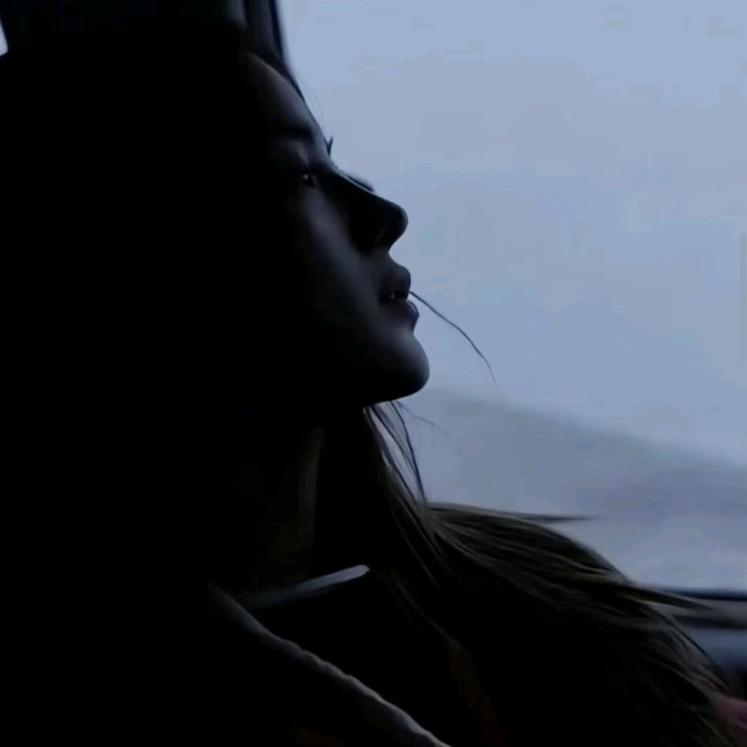委屈的小ᵍᵘⁱ.