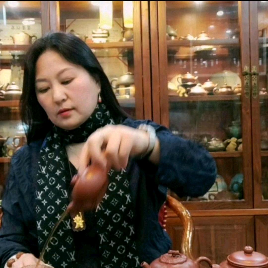 桐英姐