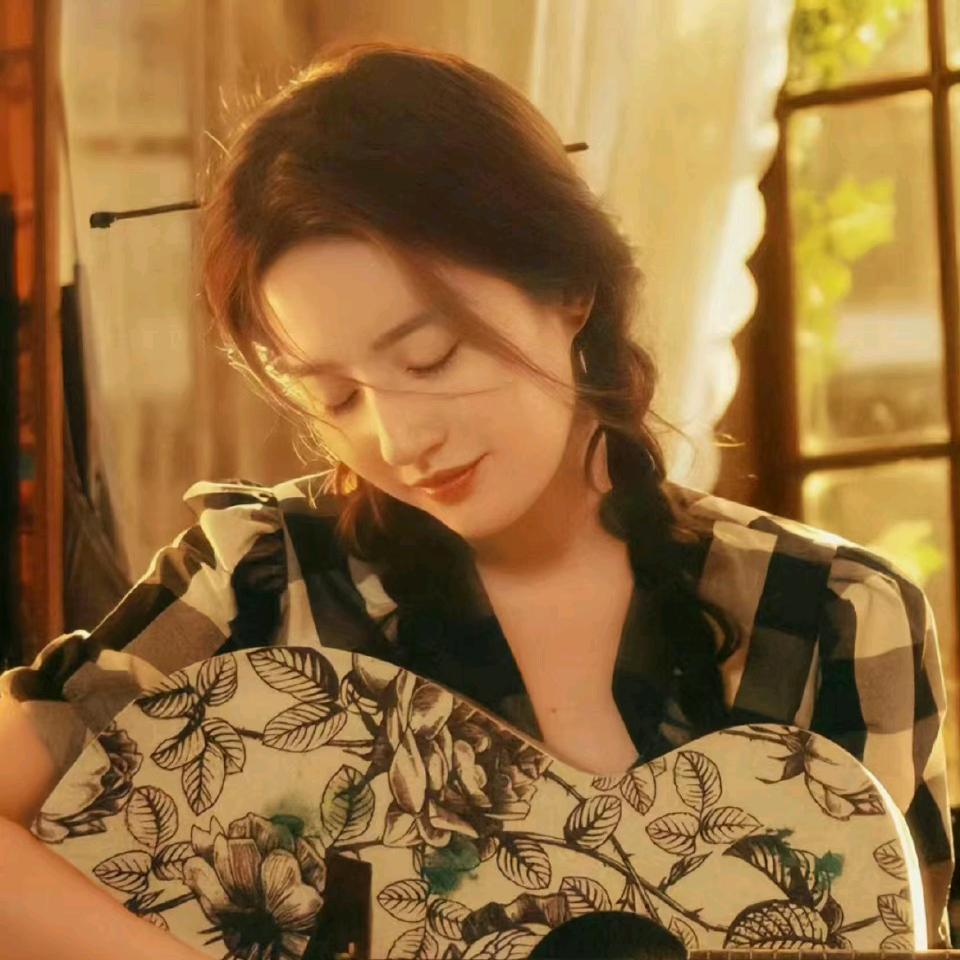 藏不住的泪就抬头仰望星空