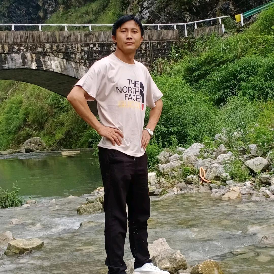 贵州小何