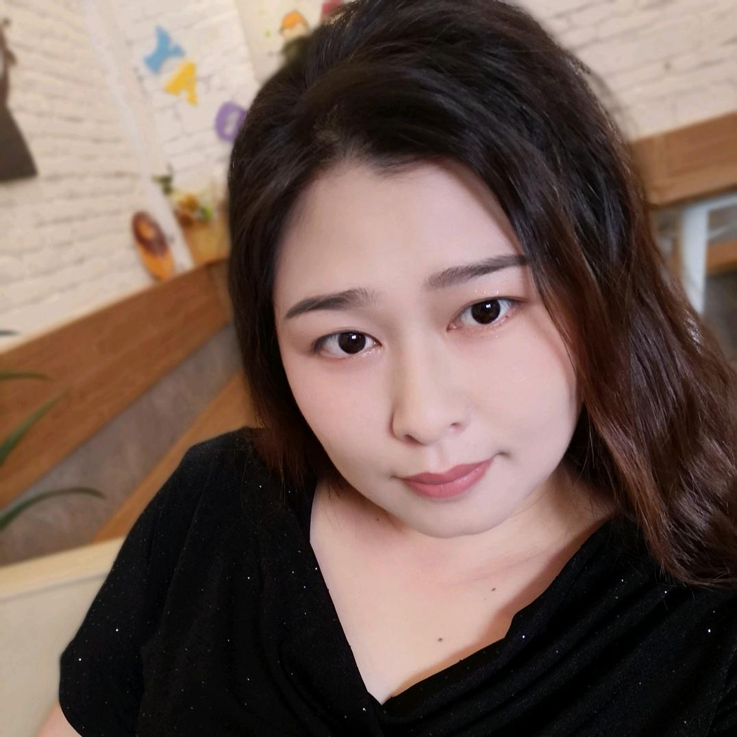3.0小霞爱搓指甲🌸
