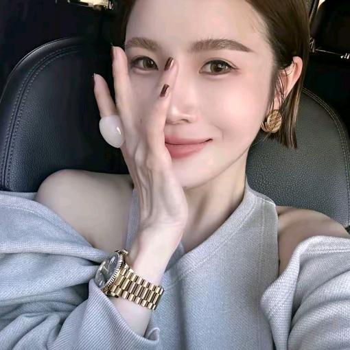 邱小小丽呀（直播分享穿搭）