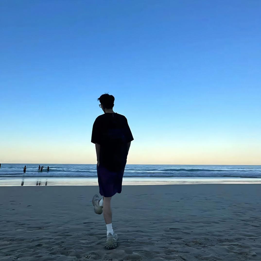 鹏 。