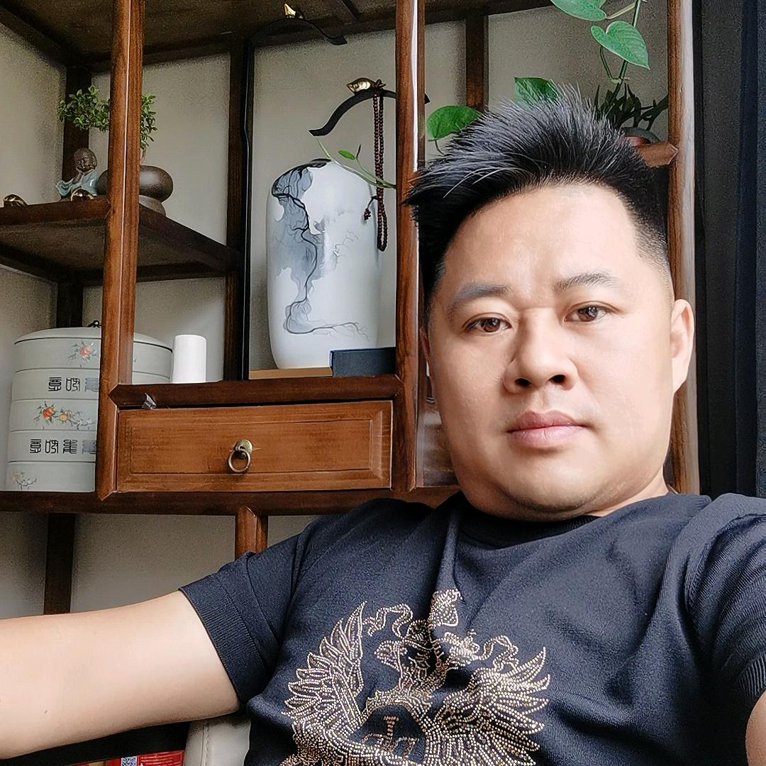 三毛老火锅，石锅鲫鱼（赵）