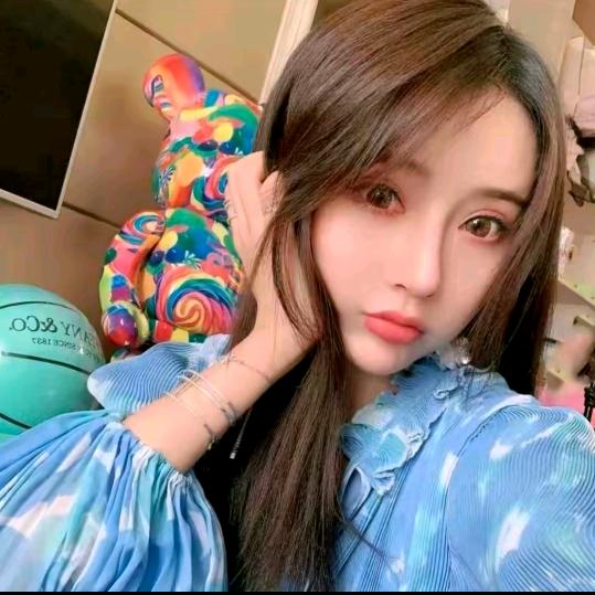 杨依姗《爆款返场》
