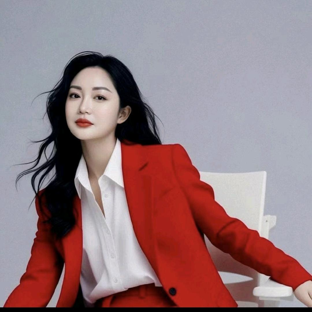 陈园园（每天晚上9点直播）