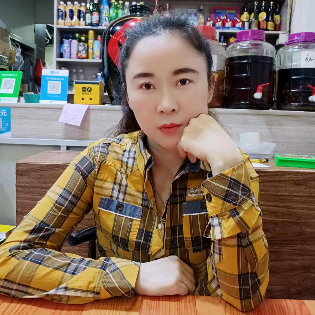 。柴玺烧烤社主播珍妮