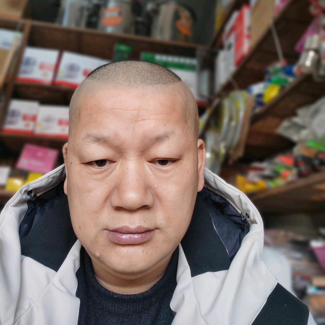 酒入相思情入魂，情由心动不由人！