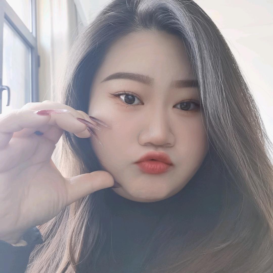 卖华为的胖女儿