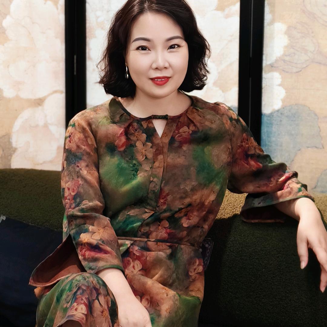 莫莫姐的新中式服装店