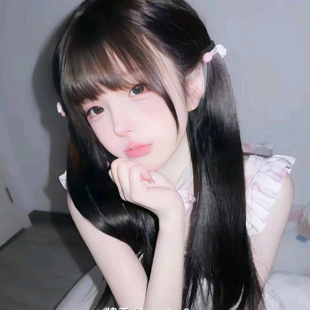 小桃睡饱了、