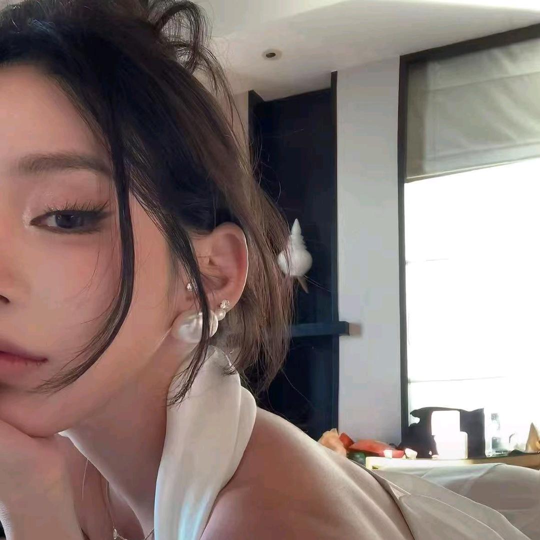 风中薇薇