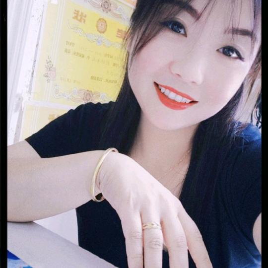 头发乱了♥