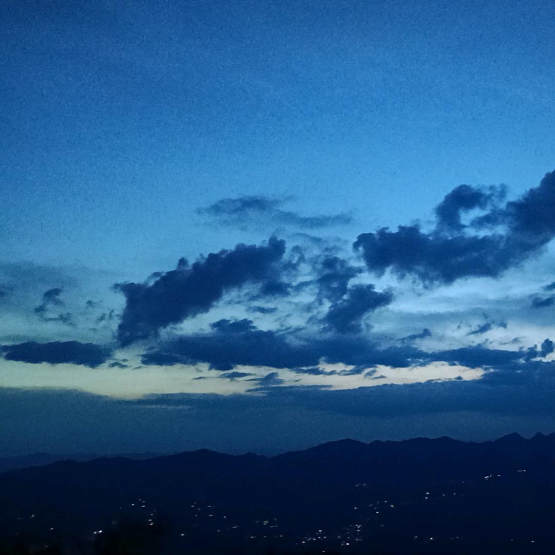 余生很贵: