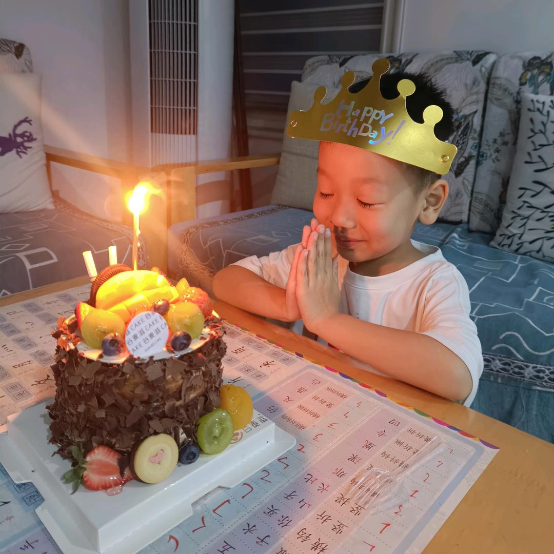 是踽踽啊