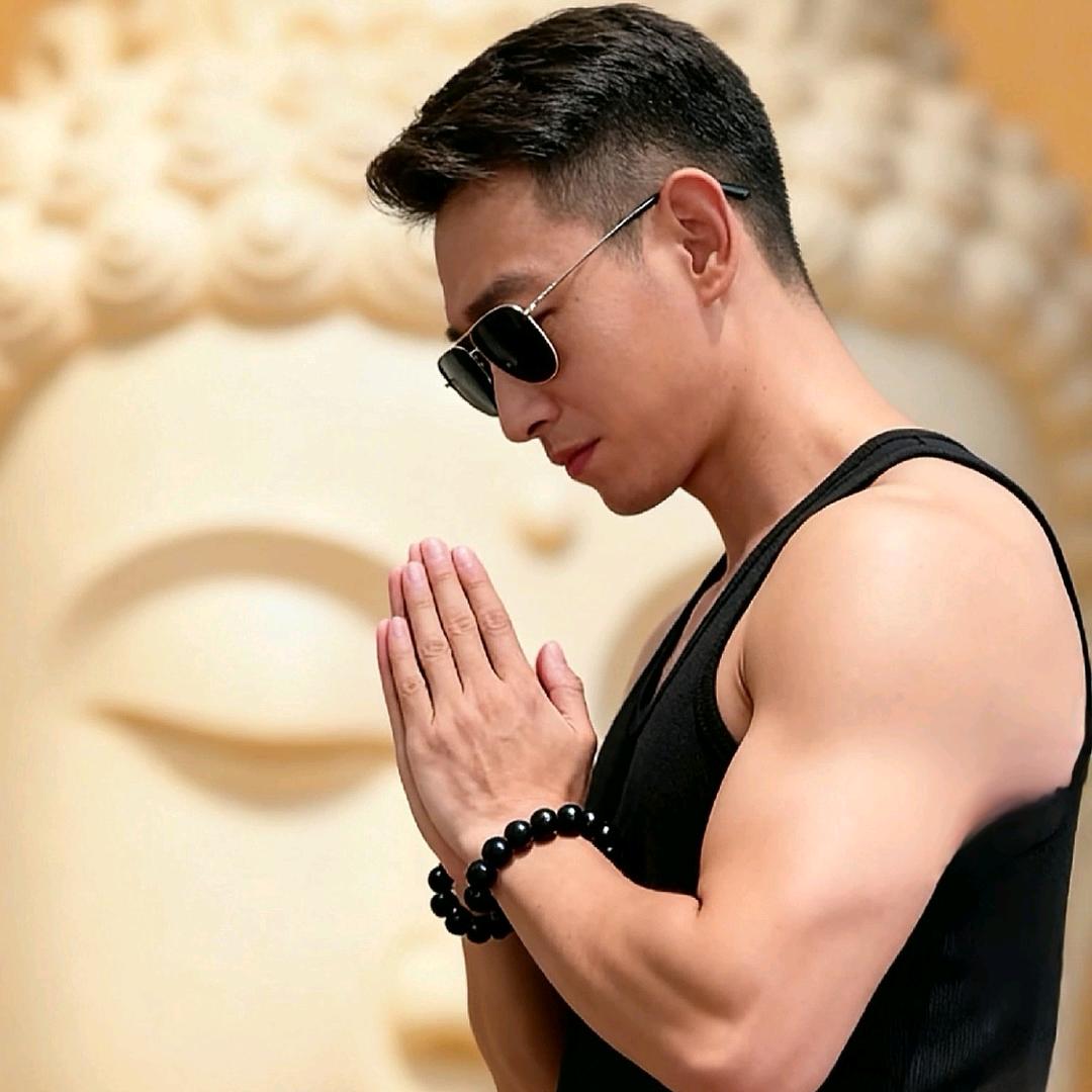 小石头（亮鸽）