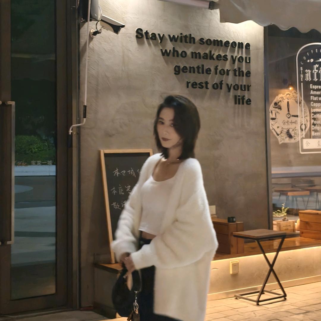 津津津津可人儿。