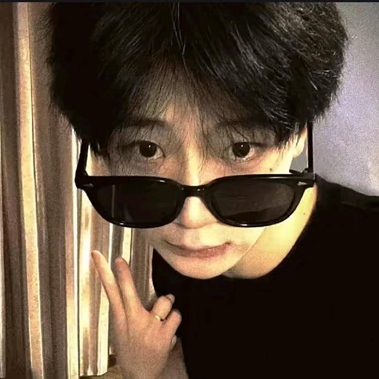 迷雾荒岛的张扬