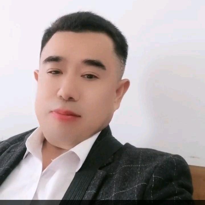 YAN，(>﹏<)YING。