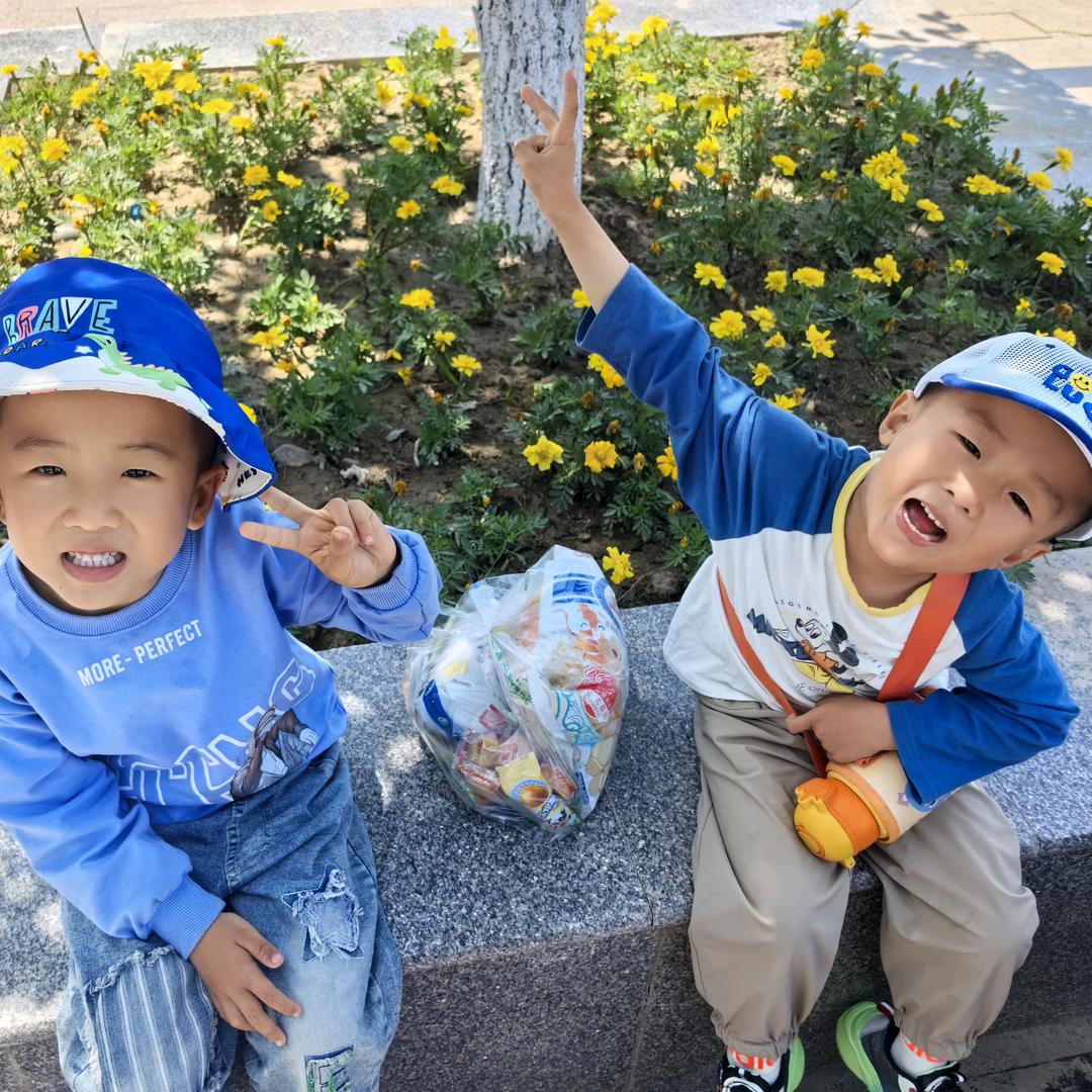 晗👑墨👨‍👩‍👦‍👦